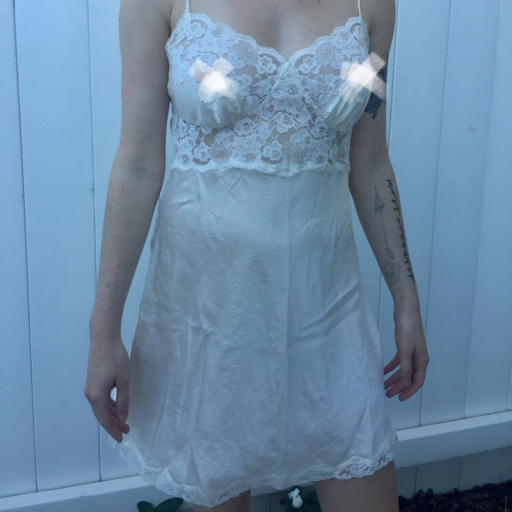 VS Victoria’s secret 100% silk nighty